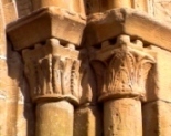 Capiteles de la fachada de la Iglesia de San Salvador